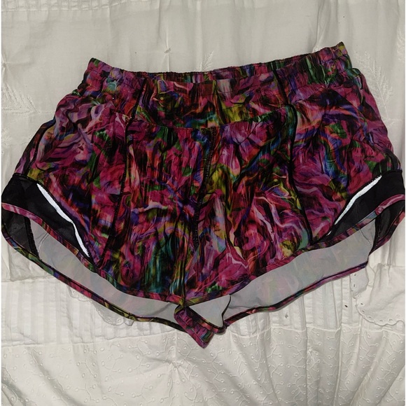 Lululemon Hotty Hot - Picture 1 of 3